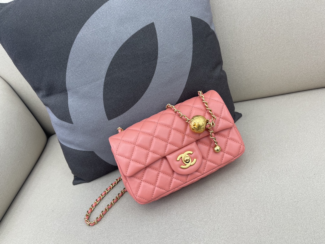 Small Classic Flap Lambskin Bag AS1787 Pink